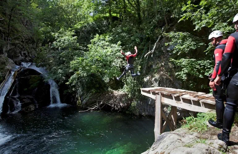 Canyoning-in-Ardeche_5148-1
