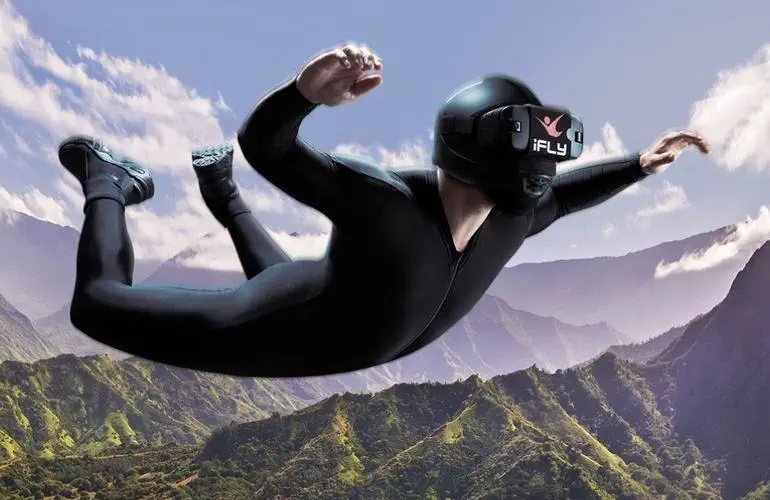 Indoor-skydiving-in-Paris_11019-1